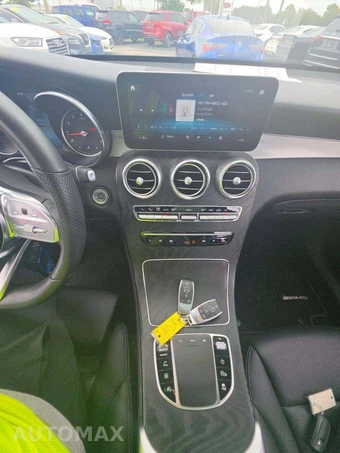 2022 Mercedes-Benz GLC 300 4MATIC – miniatura 10