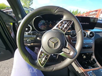 2022 Mercedes-Benz GLC 300 4MATIC – miniatura 10