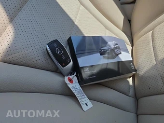2022 Mercedes-Benz GLC 300 4MATIC - miniatura 21