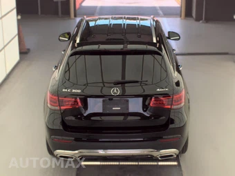 2022 Mercedes-Benz GLC 300 4MATIC - miniatura 5