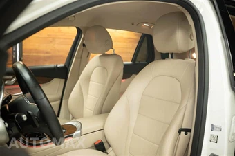 2022 Mercedes-Benz GLC 300 4MATIC - miniatura 11