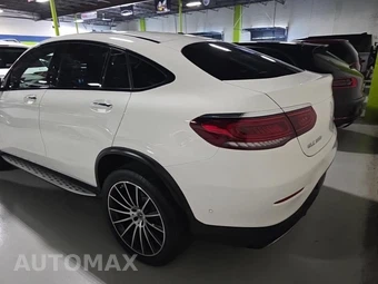 2022 Mercedes-Benz GLC 300 4MATIC - miniatura 5