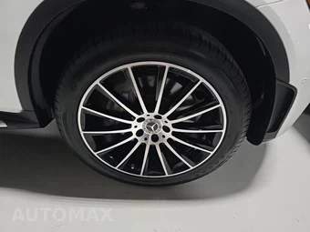 2022 Mercedes-Benz GLC 300 4MATIC - miniatura 9