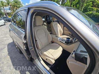 2022 Mercedes-Benz GLC 300 – miniatura 15