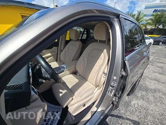2022 Mercedes-Benz GLC 300 – miniatura 3