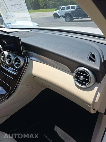 2022 Mercedes-Benz GLC 300 – miniatura 19