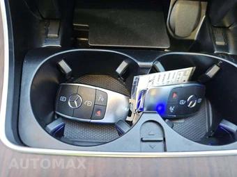 2022 Mercedes-Benz GLC 300 - miniatura 8
