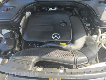 2022 Mercedes-Benz GLC 300 – miniatura 15