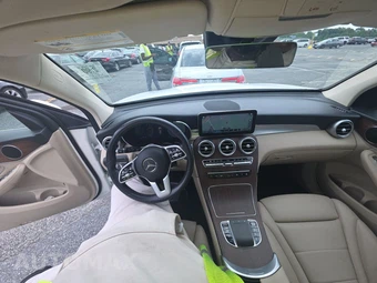 2022 Mercedes-Benz GLC 300 - miniatura 11