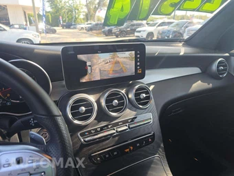 2022 Mercedes-Benz GLC 300 – miniatura 10