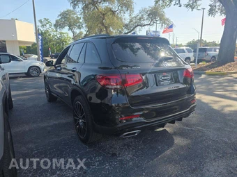 2022 Mercedes-Benz GLC 300 – miniatura 2