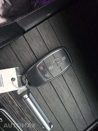 2022 Mercedes-Benz GLE 350 4MATIC - miniatura 8