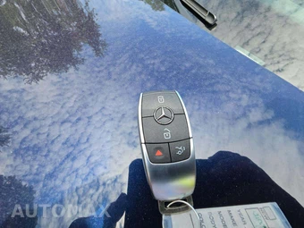 2022 Mercedes-Benz GLS 450 4MATIC – miniatura 8