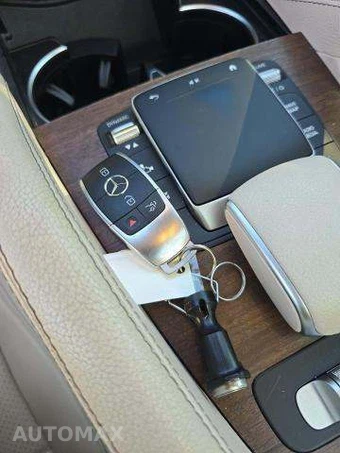 2022 Mercedes-Benz GLS 450 4MATIC - miniatura 8