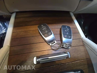 2022 Mercedes-Benz GLS 450 4MATIC – miniatura 8