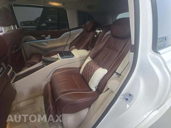 2022 Mercedes-Benz Maybach GLS 600 4MATIC - miniatura 13