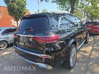 2022 Mercedes-Benz Maybach GLS 600 4MATIC - miniatura 3