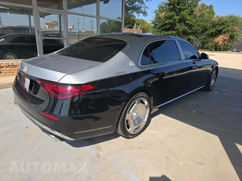 2022 Mercedes-Benz Maybach S 580 4MATIC - miniatura 3
