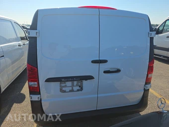 2022 Mercedes-Benz Metris Cargo Van 126.0" WB - miniatura 5