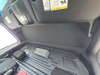 2022 Mercedes-Benz Sprinter 1500 Cargo Van Standard Roof 144.0" WB - miniatura 8