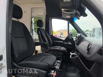 2022 Mercedes-Benz Sprinter 2500 Cargo Van 144.0" WB - miniatura 17