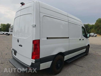 2022 Mercedes-Benz Sprinter 2500 Cargo Van 144.0" WB - miniatura 3