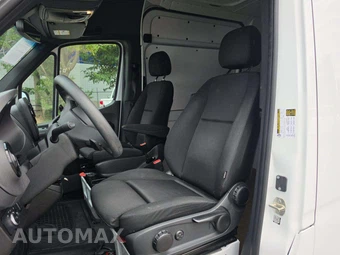 2022 Mercedes-Benz Sprinter 2500 Cargo Van 144.0" WB - miniatura 6