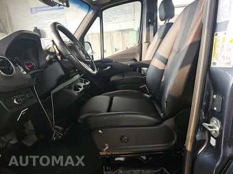 2022 Mercedes-Benz Sprinter 2500 Cargo Van Standard Roof 144.0" WB - miniatura 7