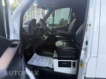 2022 Mercedes-Benz Sprinter 2500 Cargo Van Standard Roof 144.0" WB - miniatura 12