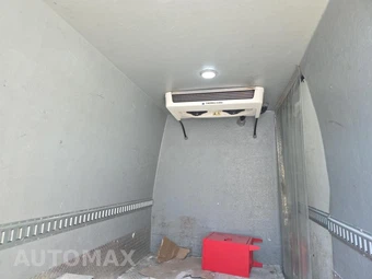 2022 Mercedes-Benz Sprinter 2500 Cargo Van Standard Roof 144.0" WB – miniatura 17