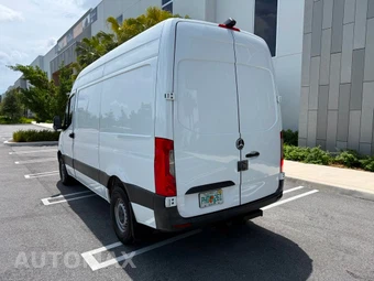 2022 Mercedes-Benz Sprinter 2500 Cargo Van Standard Roof 144.0" WB - miniatura 2