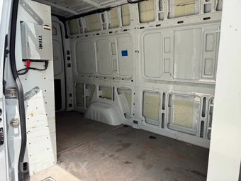 2022 Mercedes-Benz Sprinter 2500 Cargo Van Standard Roof 144.0" WB - miniatura 7
