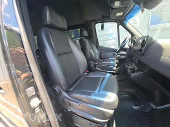 2022 Mercedes-Benz Sprinter 2500 Passenger Van Standard Roof 144.0" WB - miniatura 19