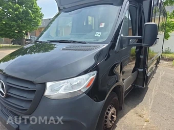 2022 Mercedes-Benz Sprinter 4500 Cab Chassis DRW