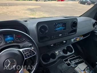 2022 Mercedes-Benz Sprinter 4500 Cab Chassis DRW - miniatura 14
