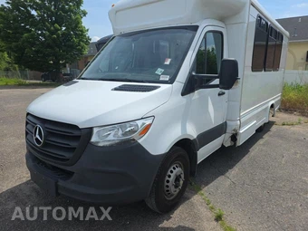 2022 Mercedes-Benz Sprinter 4500 Cab Chassis DRW