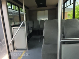2022 Mercedes-Benz Sprinter 4500 Cab Chassis DRW - miniatura 16