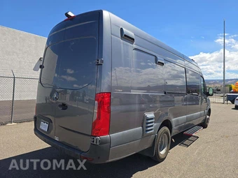 2022 Mercedes-Benz Sprinter 4500 Cargo Van DRW High Roof 170.0" WB - miniatura 3