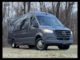 2022 Mercedes-Benz Sprinter 4500 Cargo Van DRW High Roof 170.0" WB - miniatura 2