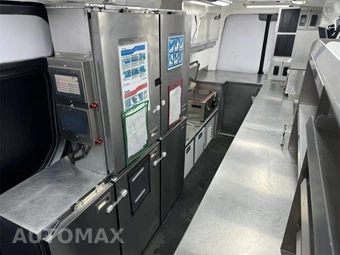 2022 Mercedes-Benz Sprinter 4500 Cargo Van DRW High Roof 170.0" WB - miniatura 5