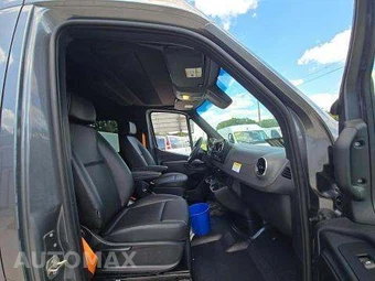 2022 Mercedes-Benz Sprinter 4500 Cargo Van DRW High Roof 170.0" WB - miniatura 18