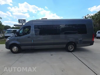 2022 Mercedes-Benz Sprinter 4500 Cargo Van DRW High Roof 170.0" WB - miniatura 3