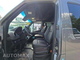 2022 Mercedes-Benz Sprinter 4500 Cargo Van DRW High Roof 170.0" WB - miniatura 7