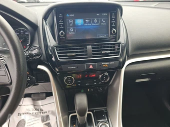 2022 Mitsubishi Eclipse Cross ES - miniatura 11