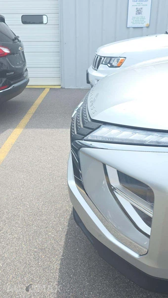 2022 Mitsubishi Eclipse Cross ES - miniatura 19