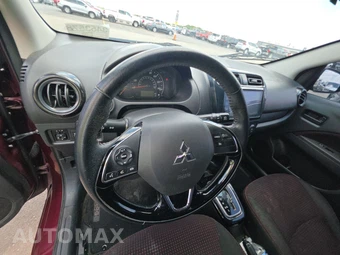 2022 Mitsubishi Mirage Black Edition - miniatura 10