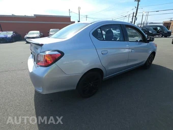 2022 Mitsubishi Mirage G4 Black Edition – miniatura 5