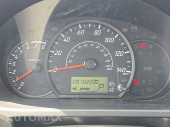 2022 Mitsubishi Mirage G4 LE – miniatura 12