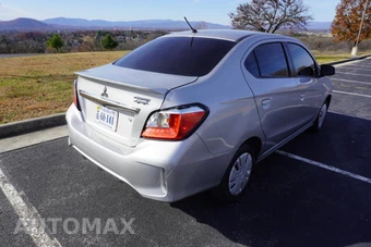 2022 Mitsubishi Mirage G4 - miniatura 14