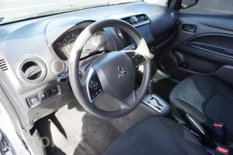2022 Mitsubishi Mirage G4 - miniatura 25